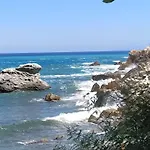 To Limanaki Konukevi