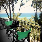 Guest house To Limanaki 3*