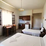 To Limanaki Konukevi 3*