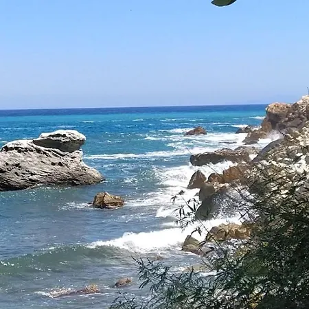 το λιμανάκι Πανσιόν