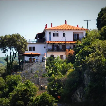 το λιμανάκι 3*