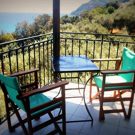 το λιμανάκι Πανσιόν 3*