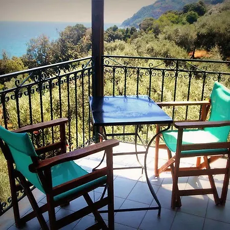 το λιμανάκι 3*