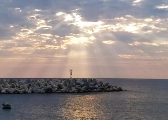 To Limanaki Pensión Khorevtón