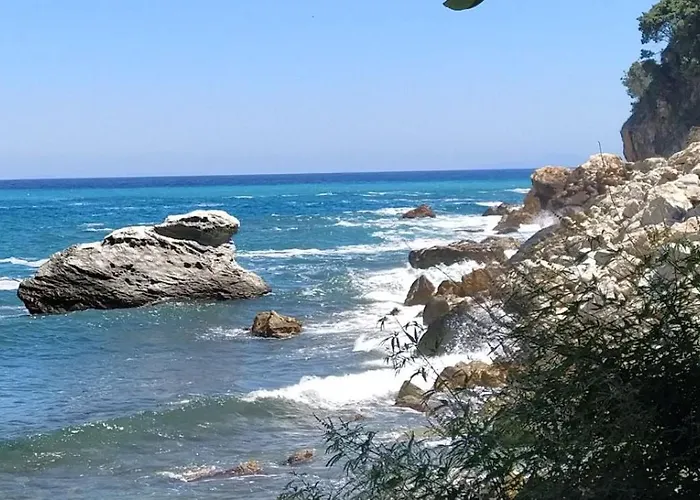 To Limanaki Pensión