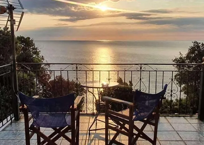 To Limanaki Pensión 3*